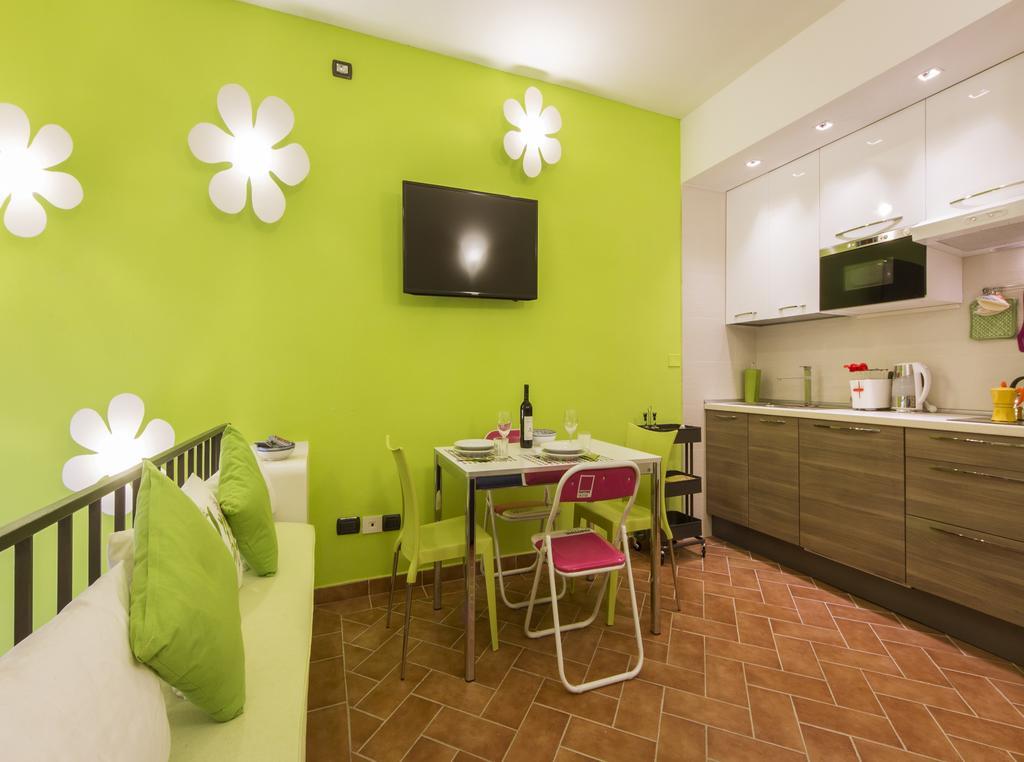 Brunelleschi Apartment Флоренция Стая снимка